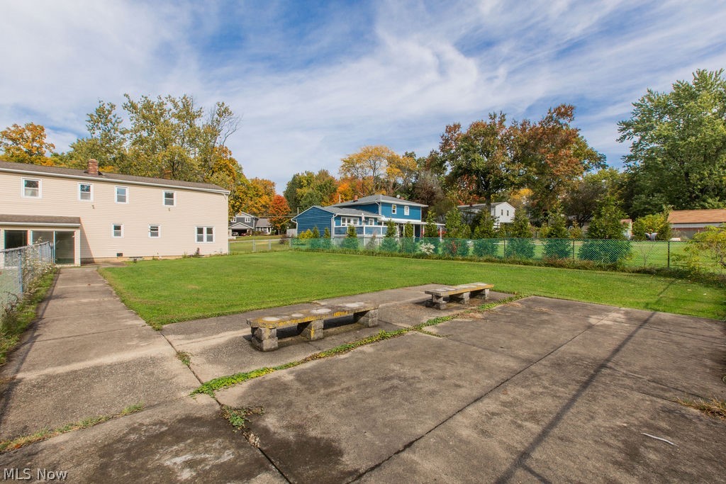 2361 Weymouth Road Hinckley OH 44233