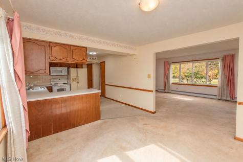 2361 Weymouth Road Hinckley OH 44233