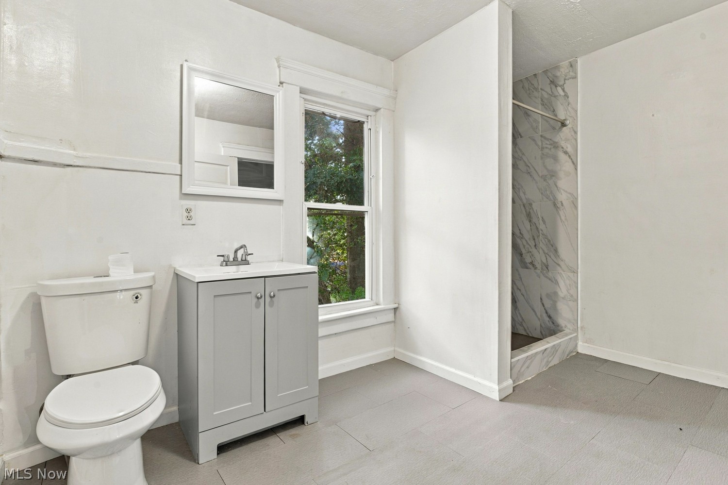 108 W Long Street Akron OH 44301