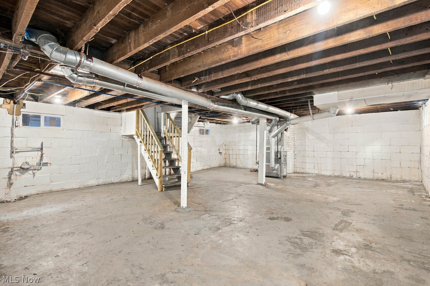 108 W Long Street Akron OH 44301