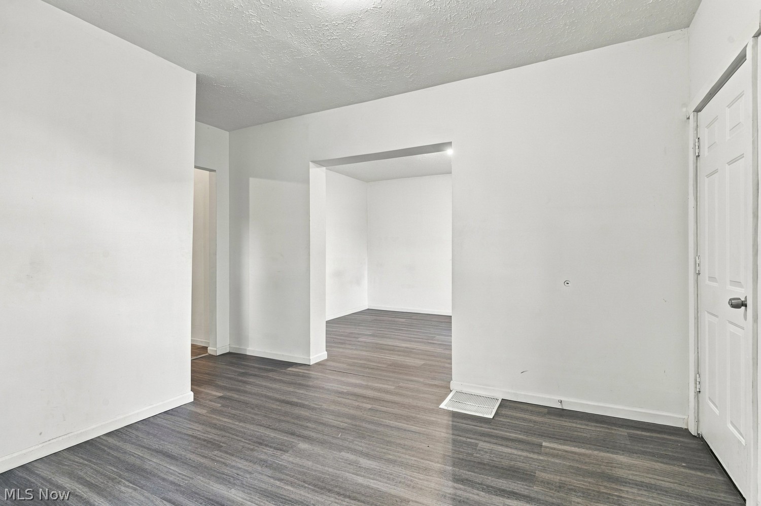 108 W Long Street Akron OH 44301