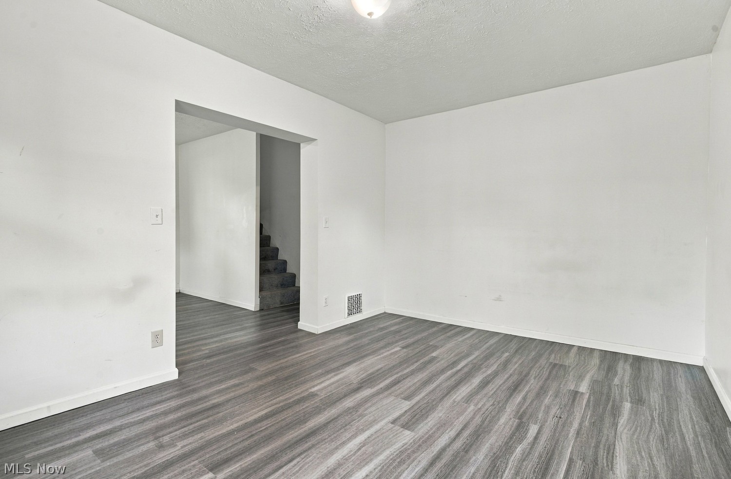 108 W Long Street Akron OH 44301