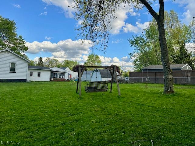 208 W Marshall Road Mcdonald OH 44437