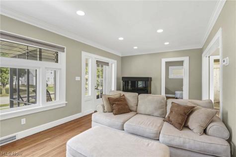 4213 W 223rd Street Fairview Park OH 44126