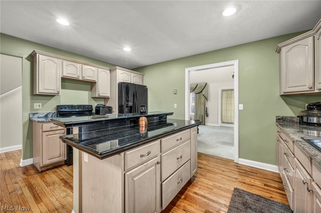 177 E 192nd Street Euclid OH 44119