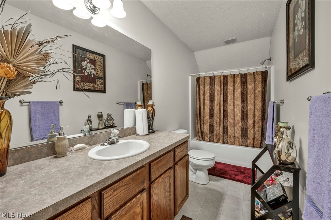 177 E 192nd Street Euclid OH 44119