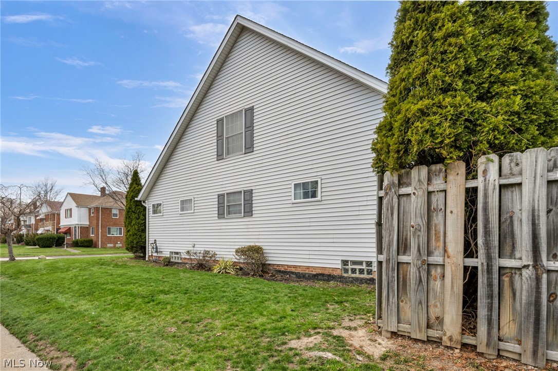 177 E 192nd Street Euclid OH 44119