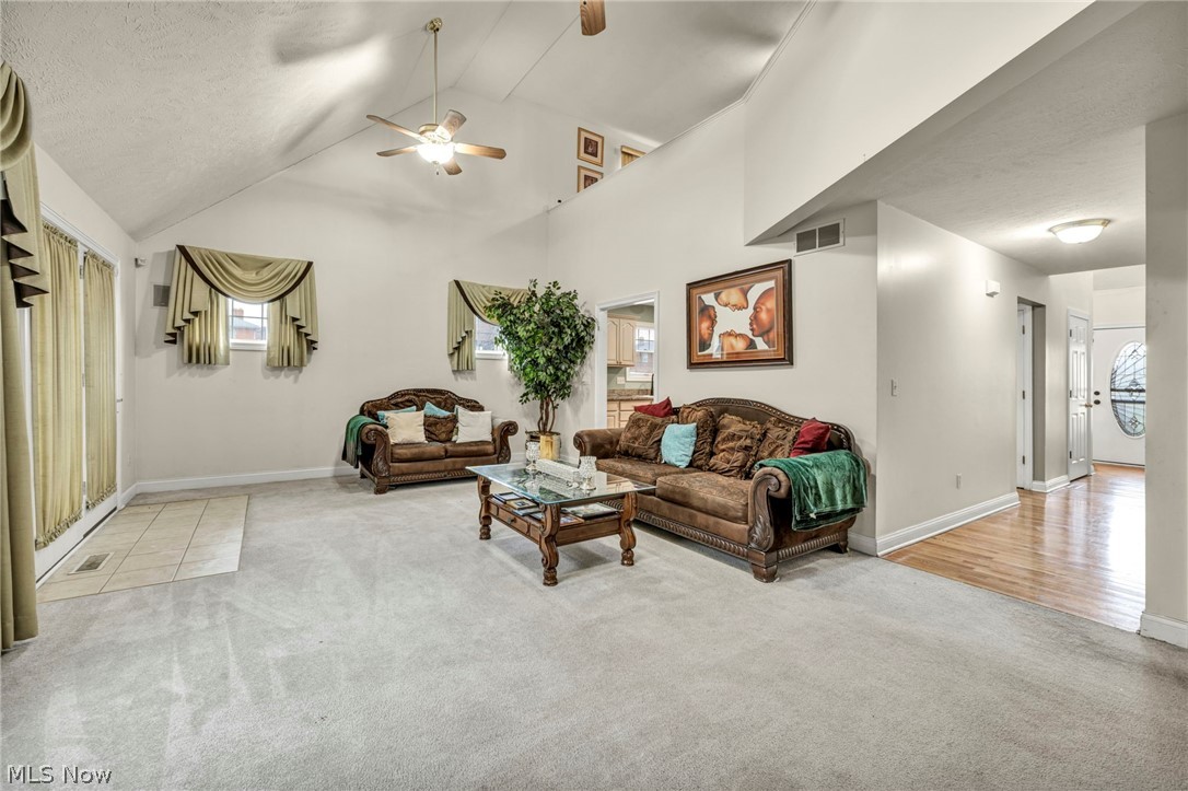 177 E 192nd Street Euclid OH 44119