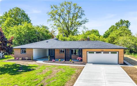 1982 Edenhall Drive Lyndhurst OH 44124