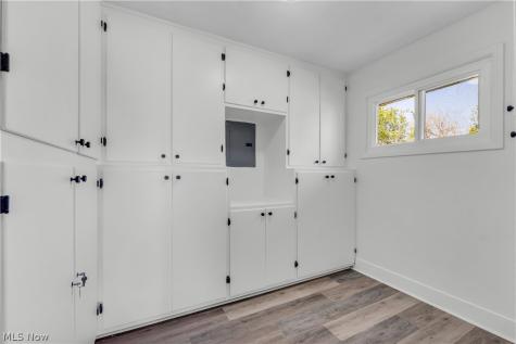 1982 Edenhall Drive Lyndhurst OH 44124