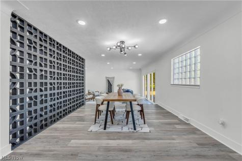 1982 Edenhall Drive Lyndhurst OH 44124