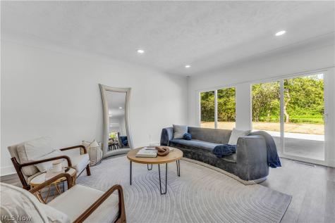 1982 Edenhall Drive Lyndhurst OH 44124