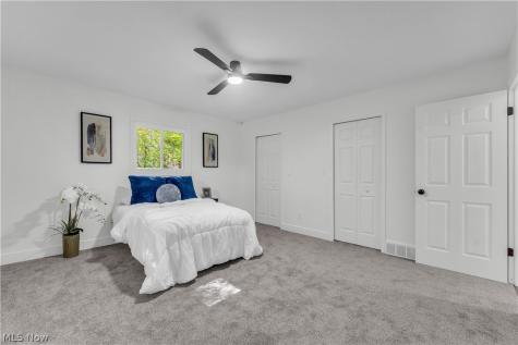 1982 Edenhall Drive Lyndhurst OH 44124