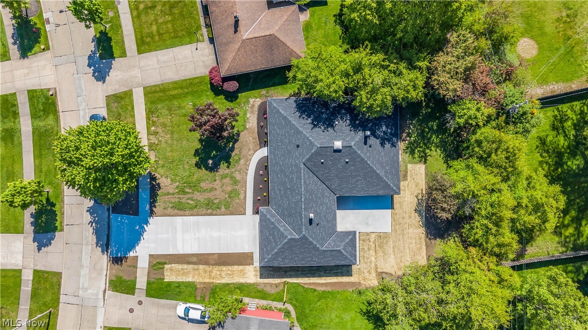 1982 Edenhall Drive Lyndhurst OH 44124