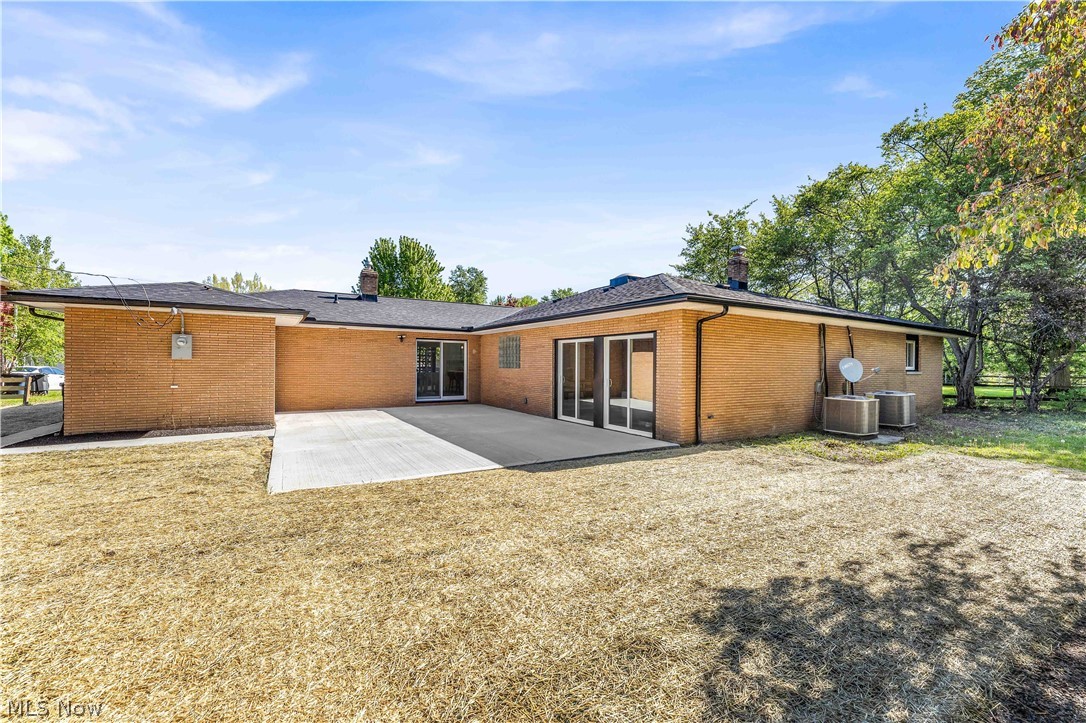 1982 Edenhall Drive Lyndhurst OH 44124