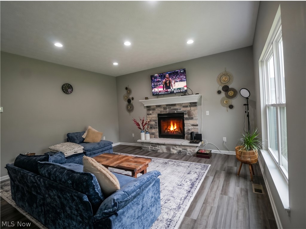 3397 Buckeye Trail Uniontown OH 44685