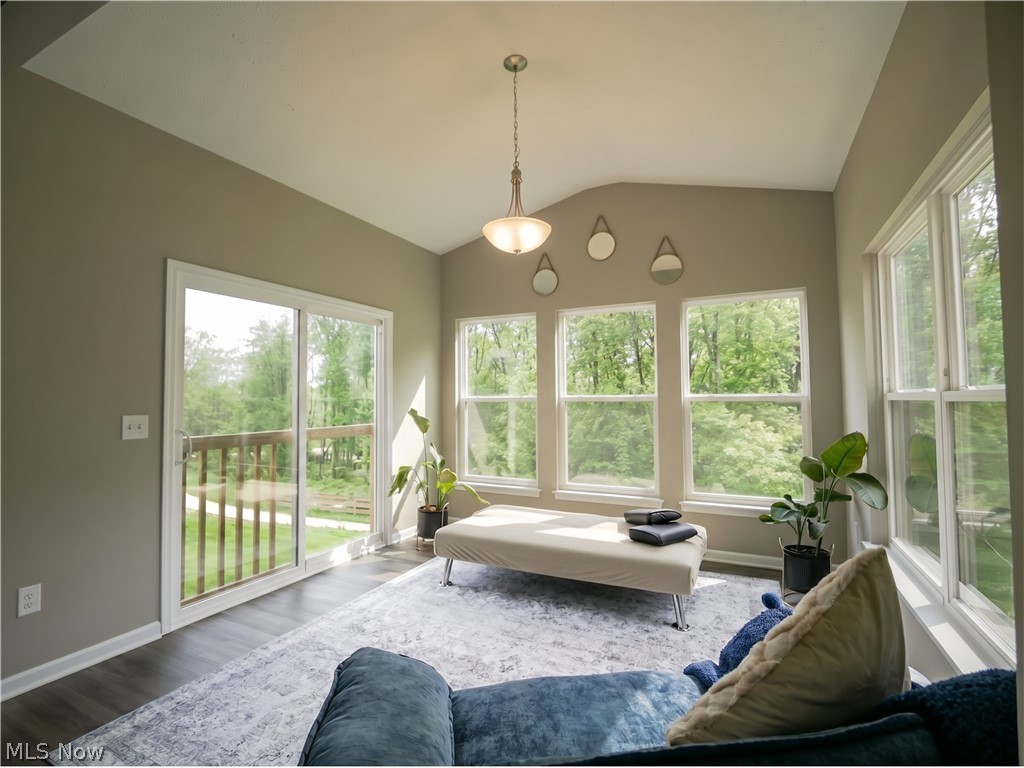 3397 Buckeye Trail Uniontown OH 44685