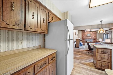 13176 Whitney Road Strongsville OH 44136