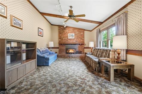 13176 Whitney Road Strongsville OH 44136