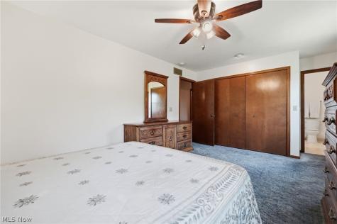 13176 Whitney Road Strongsville OH 44136