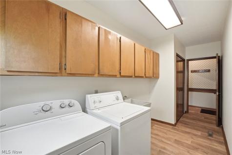 13176 Whitney Road Strongsville OH 44136
