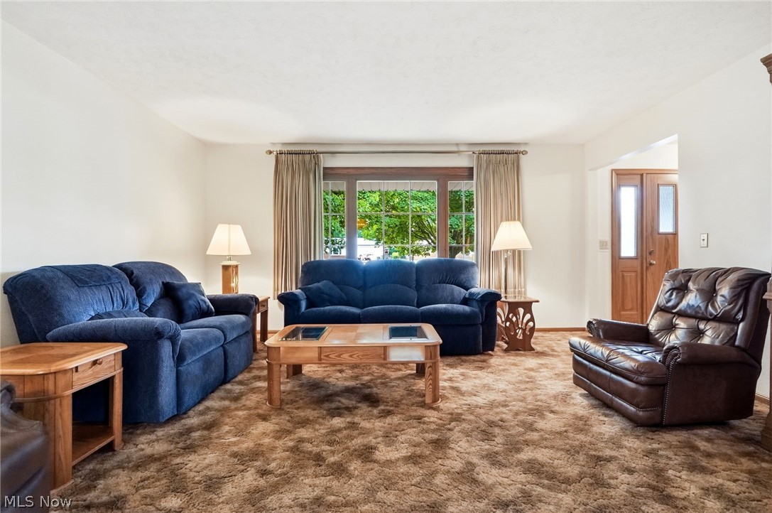 13176 Whitney Road Strongsville OH 44136