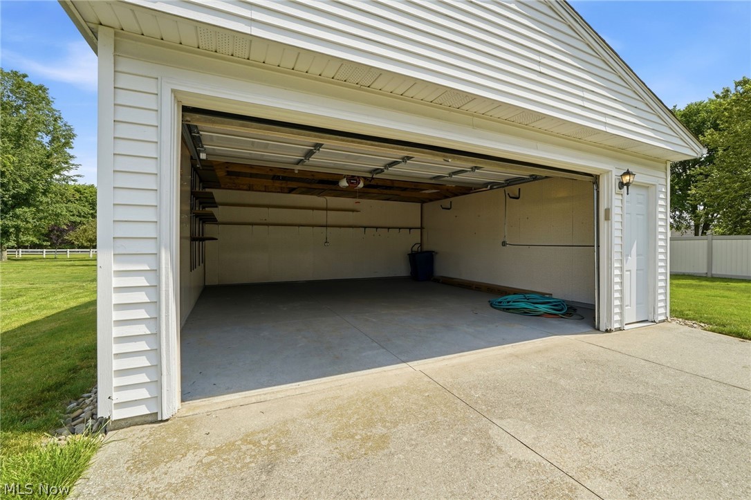 13176 Whitney Road Strongsville OH 44136