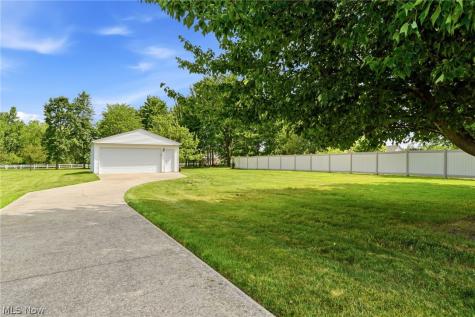 13176 Whitney Road Strongsville OH 44136