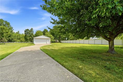 13176 Whitney Road Strongsville OH 44136