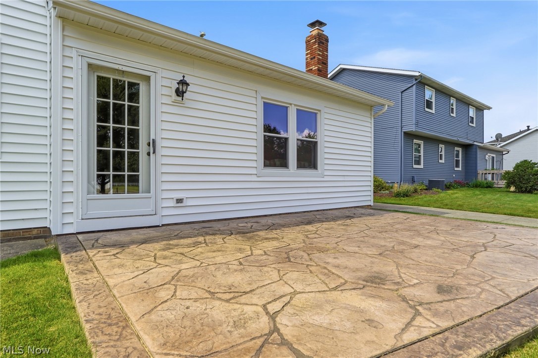 13176 Whitney Road Strongsville OH 44136