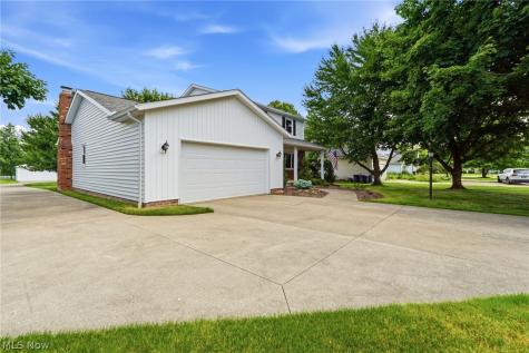 13176 Whitney Road Strongsville OH 44136