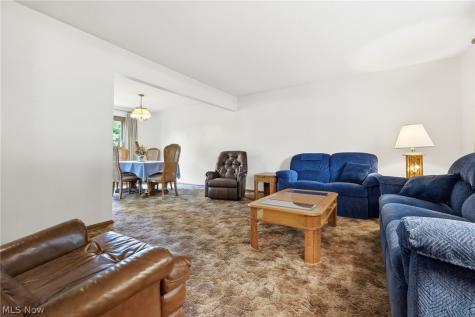 13176 Whitney Road Strongsville OH 44136
