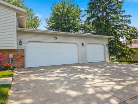 8540 Morrilton Circle NW North Canton OH 44720
