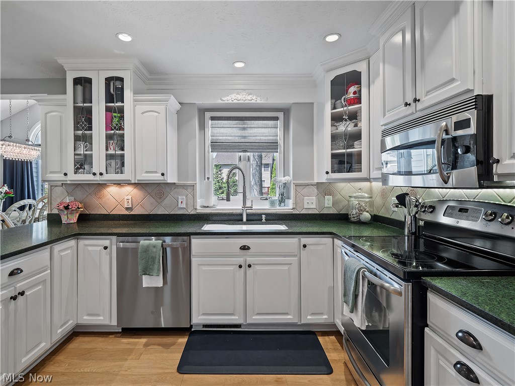 4534 Bellerive Court Avon OH 44011