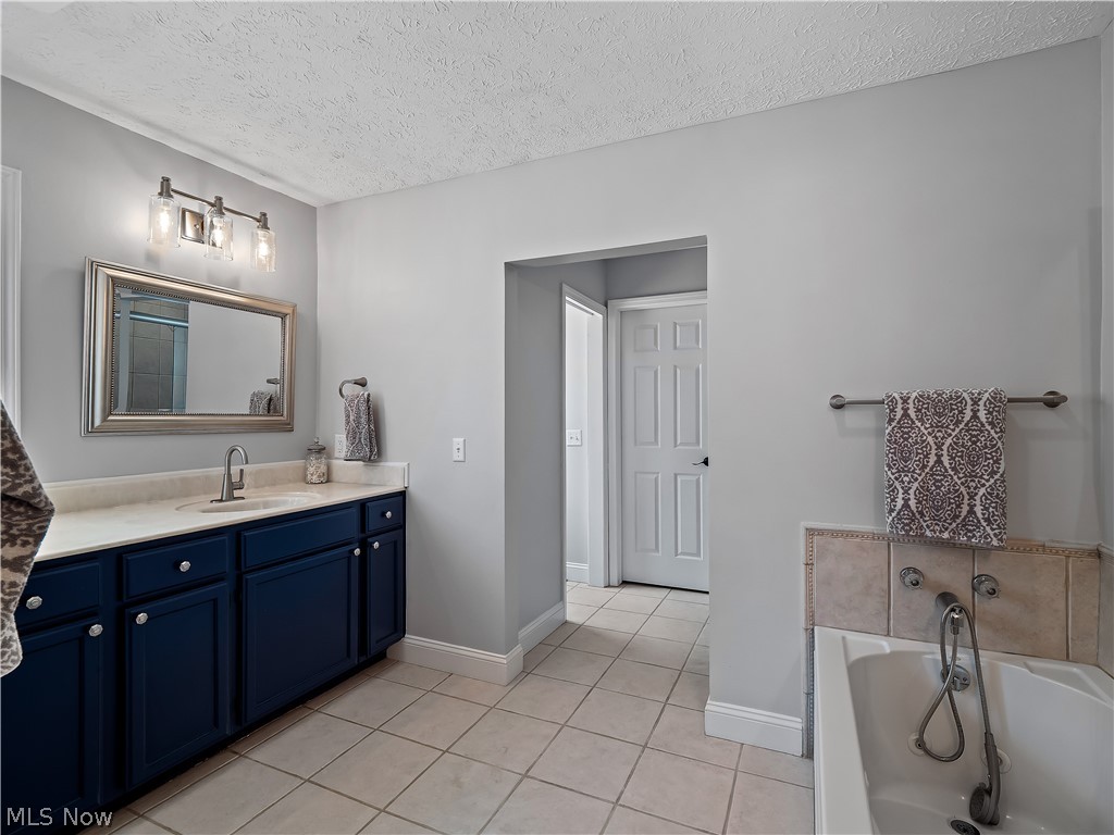 4534 Bellerive Court Avon OH 44011