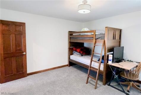 8498 Yorkshire Street NW Massillon OH 44646