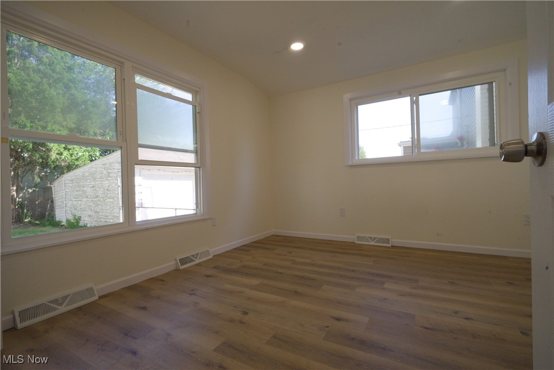 6706 Woodhaven Avenue Cleveland OH 44144