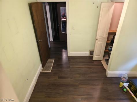 645 Sanford Avenue Akron OH 44305