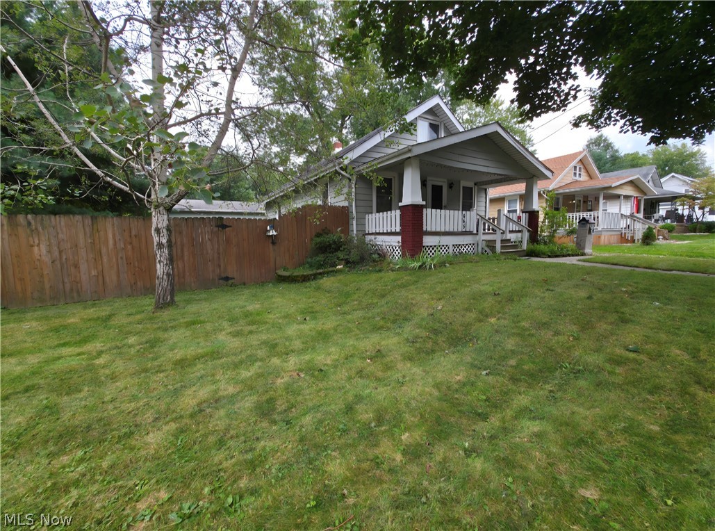 645 Sanford Avenue Akron OH 44305