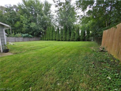 645 Sanford Avenue Akron OH 44305