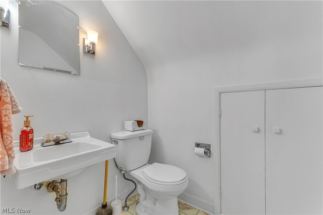 7534 Farnum Avenue Middleburg Heights OH 44130
