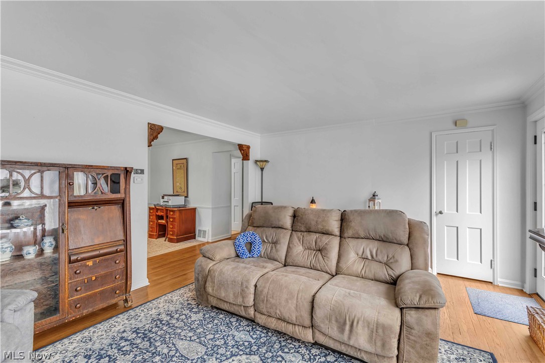 7534 Farnum Avenue Middleburg Heights OH 44130