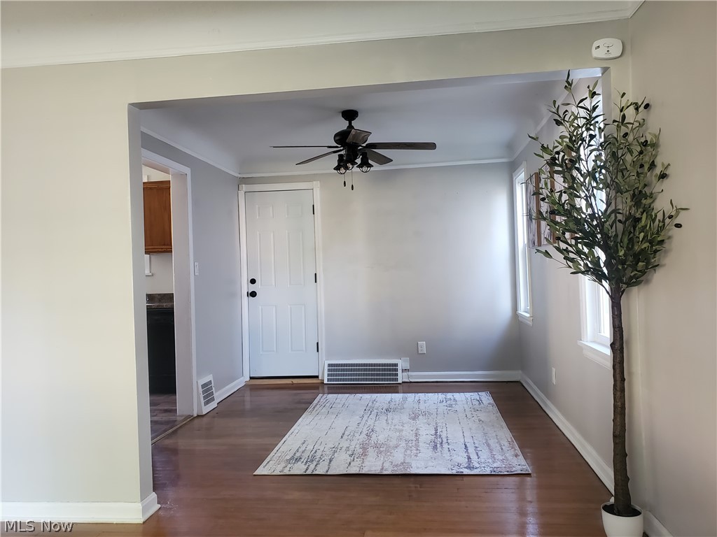 464 E 250th Street Euclid OH 44132