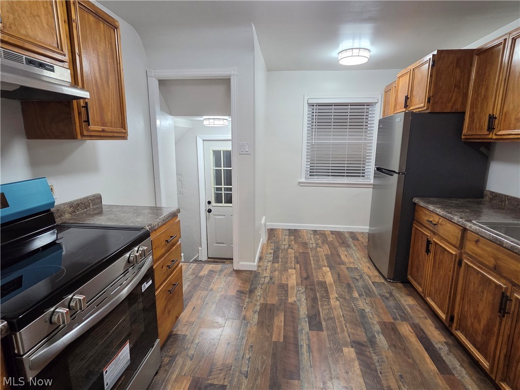 464 E 250th Street Euclid OH 44132