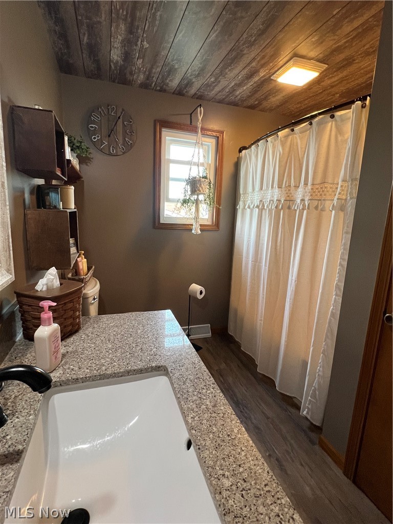96 Dale Avenue NW Strasburg OH 44680