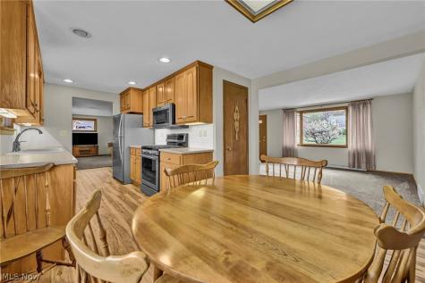 5637 Griffith Avenue NW North Canton OH 44720