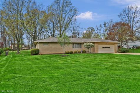5637 Griffith Avenue NW North Canton OH 44720