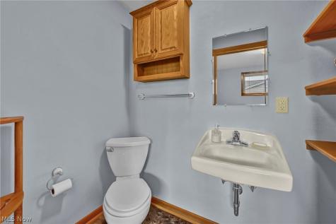 5637 Griffith Avenue NW North Canton OH 44720