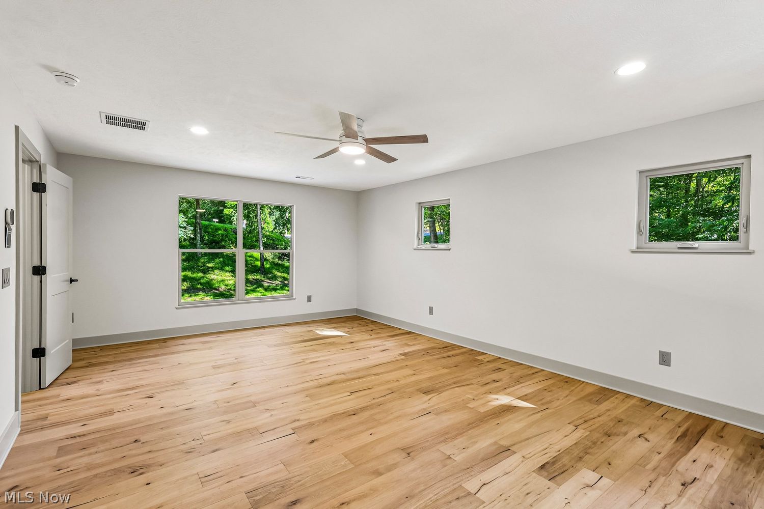 1 Huron Trail Malvern OH 44644