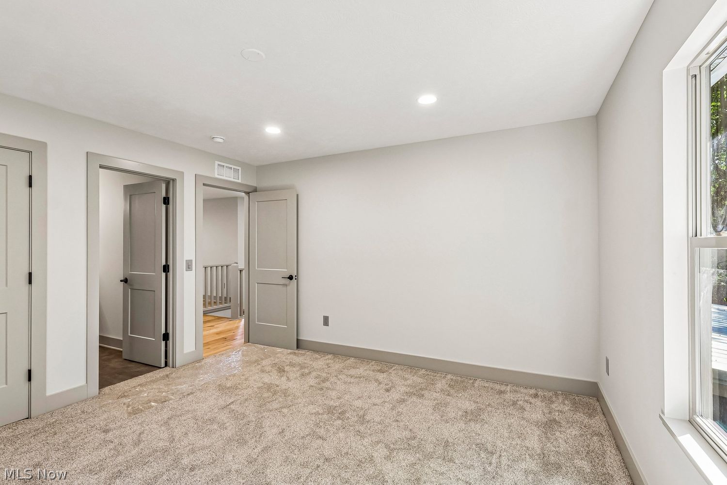 1 Huron Trail Malvern OH 44644